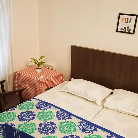 Mother Tree Inn Kochi Exterior photo