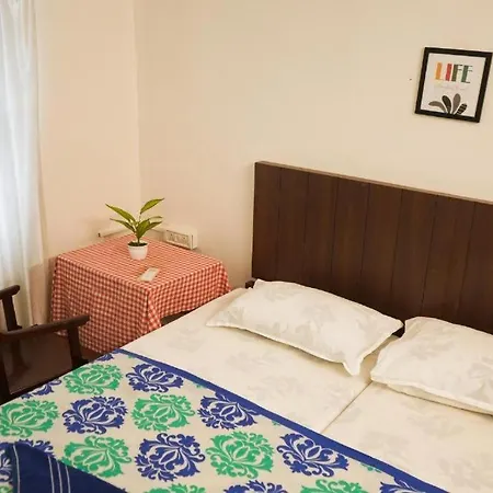 Mother Tree Inn Kochi Exterior photo